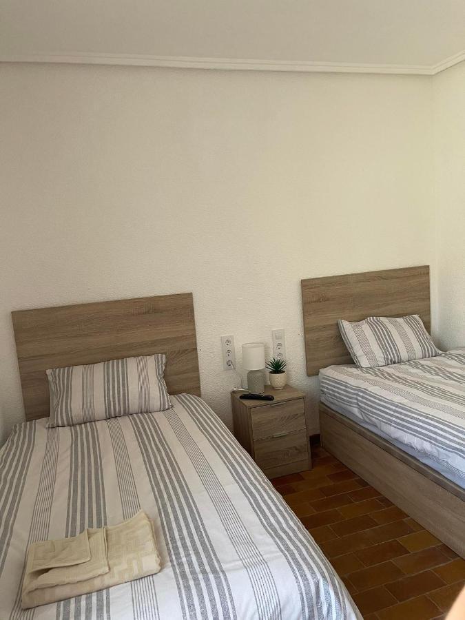 Djm Palms - Shared Casa Rural - Casa Rural Compartida - No Es Una Casa Privada Ayora Exterior foto